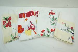 lot 268 image: vintage table clothes