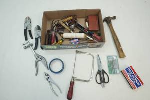 lot 296 image: hand tools