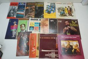 lot 322 image: vinyl record albums