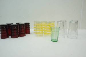 lot 332 image: drinking glasses