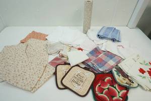 lot 345 image: dish towels