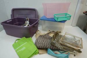 lot 368 image: storage containers