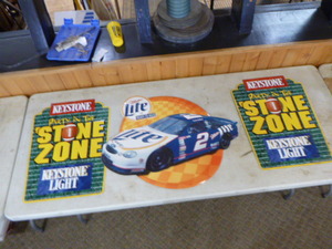 lot 11 image: 3 Tin Beer Signs