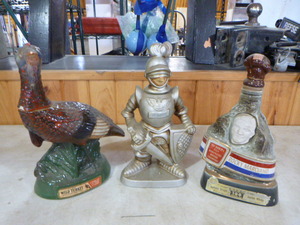 lot 44 image: 3 Collector Liquor Decanters
