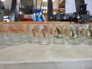 lot 46 image: Schmidt and Budweiser Beer Mugs
