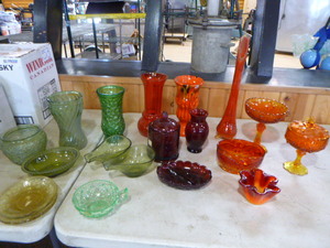 lot 55 image: Color Glass Collection
