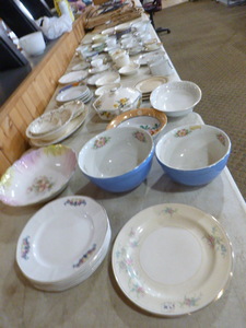 lot 59 image: Vintage China Collection