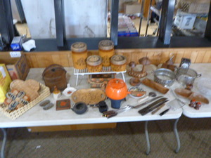 lot 64 image: Miscellaneous Kitchen Items