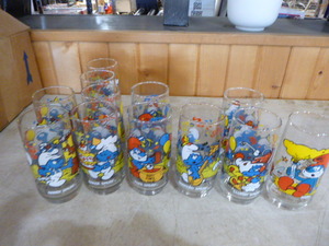 lot 74 image: Smurf Glass Collection