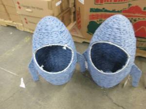 lot 21 image: 2 paper rope baskets...