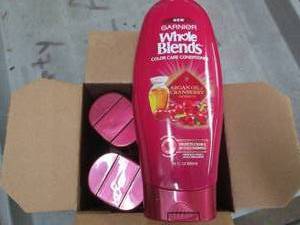 lot 284 image: case of 422 fl oz bottles of garni...