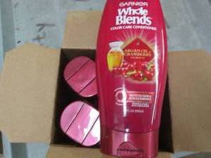 lot 282 image: case of 422 fl oz bottles of garni...