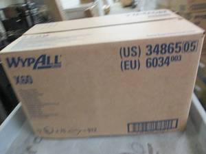 lot 132 image: case of wypall x60 12 packages of 7...
