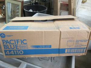 lot 120 image: case of 6 pacific blue center pull ...