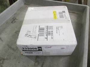 lot 122 image: case of garbage bags ...