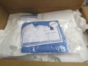 lot 224 image: case of level 2 surgical gowns 40 p...