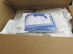 lot 226 image: case of level 2 surgical gowns 40 p...