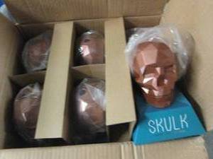 lot 368 image: case of 6 skulk games...