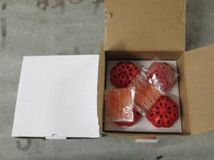 lot 338 image: 2 4 packs of fruit fly traps ...