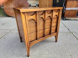 lot 44 image: Vintage Brasilia Mcm Chest