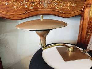 lot 42 image: Vintage Sight Light by Dazor