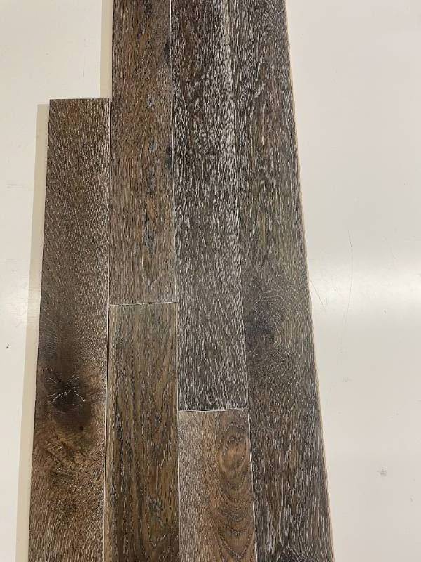 lot 170 image: 415 SF Solid Oak Prefinished E2 Wire-brushed Flooring. EXTREMELY NICE Flooring WB