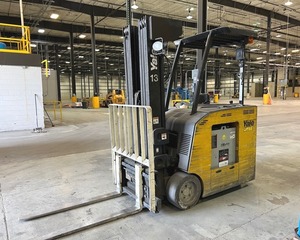 Yale Stand Up Forklift