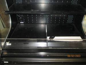 lot 14 image: Refrigerated display cabinet, that ...