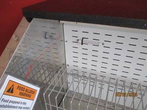 lot 27 image: Federal display cooler on wheels. R...