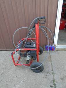 Homelite 2700 psi pressure washer with wand & hose. As shown.