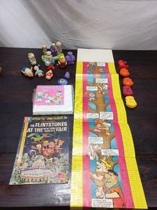 lot 2 image: Large Collection Of Vintage Flintstones Toys And More