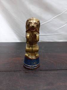 lot 16 image: Vintage Cast Iron Lion Bank