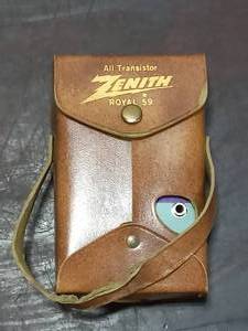 lot 37 image: Vintage Zenith Eight Transistor Royal 59 With Leather Case