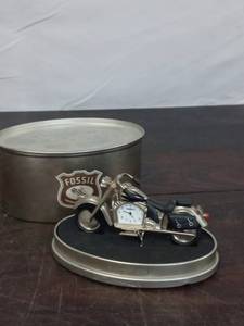 lot 48 image: Fossil Bike Limited Edition Timepiece