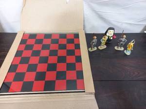 lot 98 image: Vintage Toys And Games