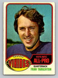 lot 67 image: Fran Tarkenton (2 card lot) 1976 Topps #500 and 1979 Topps #200 Vintag Football Minnesota Vikings