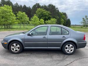 lot 11C image: 2005 Volkswagen Jetta GLS