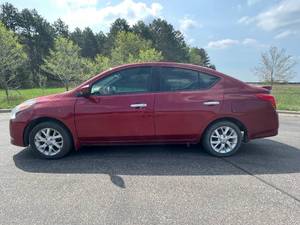 lot 13T image: 2015 Nissan Versa 1.6 S