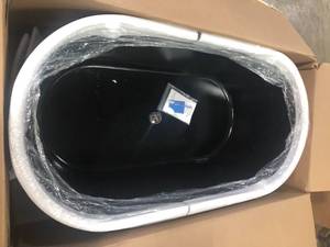 lot 1 image: AKDY 60 in. Fiberglass Double Ended Flatbottom Non-Whirlpool Bathtub in Matte Black Customer Returns See Pictures