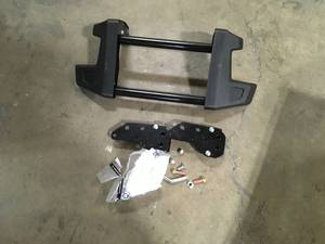 lot 36 image: Cub Cadet FastAttach Front Brush Guard Bumper for Cub Cadet XT1 and XT2 Lawn Mowers Customer Returns See Pictures