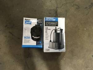 lot 39 image: 2 Lots of Mixed Utility Pumps  Various Models and Conditions Customer Returns See Pictures