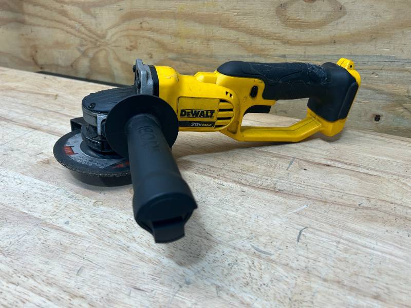 DEWALT Grinder DCG412 20V Cordless Cut Off Tool Tool Only