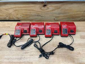 lot 82 image: MILWAUKEE Lot of 4- M18M12 Chargers (48-59-1812)