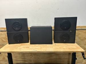 lot 84 image: ROCKFORD FOSGATE Punch Single 12 300 Watt Amplified Subwoofer with 4 Punch 8 300-Watt Powered Enclosures