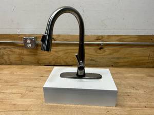 lot 86 image: Kitchen Faucet