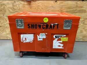 lot 90 image: Heavy Duty Plastic Road CaseFlightJob Box on Casters
