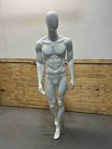 lot 36 image: Store Mannequin