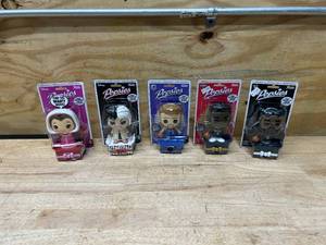lot 113 image: FUNKO Lot of 5- Popsies Popup Greetings Thoughtful Meanings