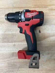 lot 118 image: MILWAUKEE M18 18V Lithium-Ion Brushless Cordless 12 in. Compact DrillDriver (Tool-Only)