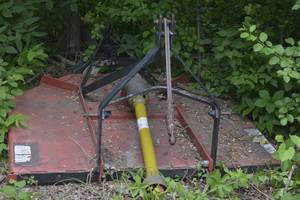 lot 7 image: Bush Hog 3 point Rotary Mower